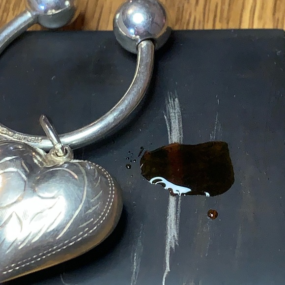 Elegant Silver Heart Pendant keychain holder with screw off ball. Marked/tested - Picture 6 of 7